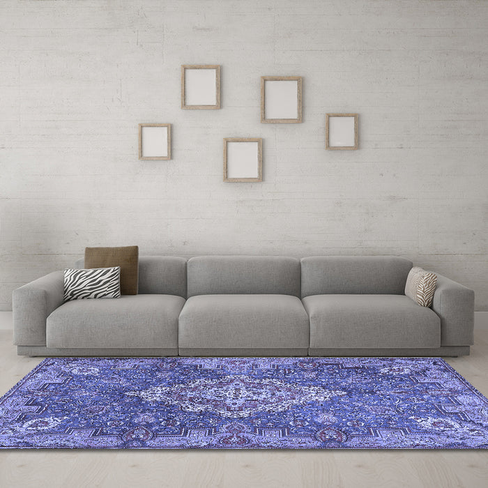 Machine Washable Medallion Blue Traditional Rug in a Living Room, wshtr4127blu