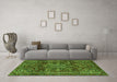 Machine Washable Persian Green Traditional Area Rugs in a Living Room,, wshtr4128grn