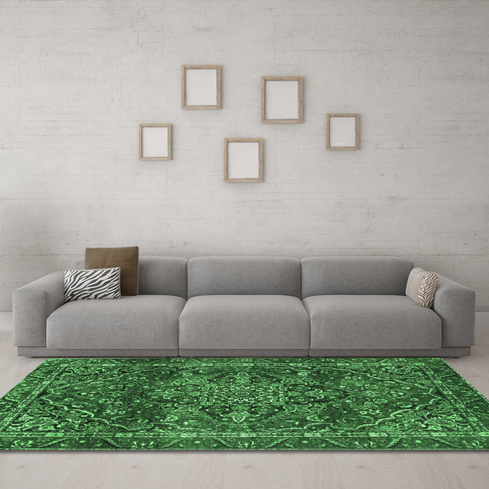 Machine Washable Persian Emerald Green Traditional Area Rugs in a Living Room,, wshtr4128emgrn