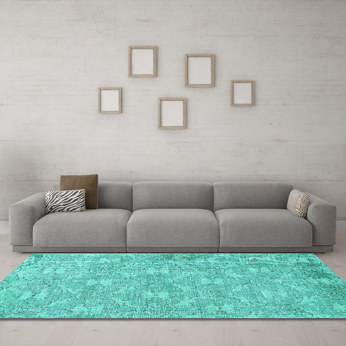 Machine Washable Persian Turquoise Traditional Area Rugs in a Living Room,, wshtr4129turq