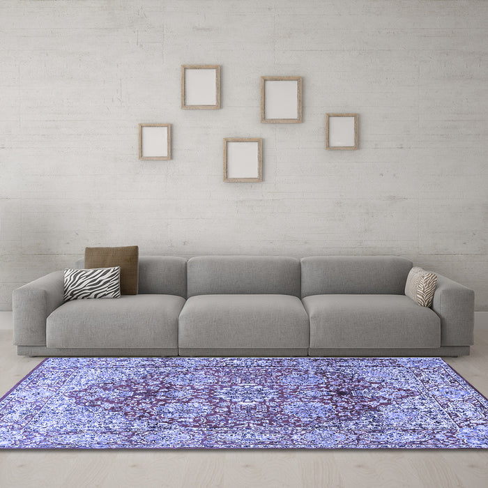 Machine Washable Persian Blue Traditional Rug in a Living Room, wshtr412blu