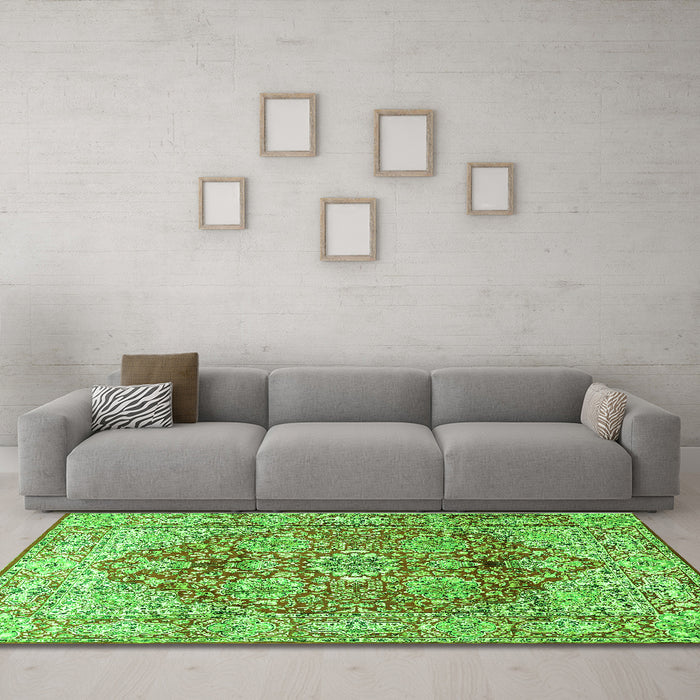 Machine Washable Persian Green Traditional Area Rugs in a Living Room,, wshtr412grn