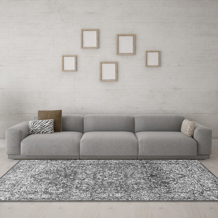 Machine Washable Persian Gray Traditional Rug in a Living Room,, wshtr412gry