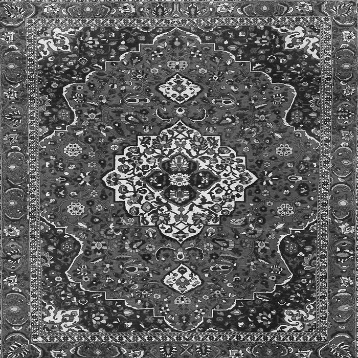 Serging Thickness of Medallion Gray Traditional Rug, tr4130gry