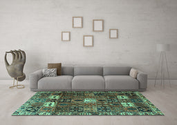 Machine Washable Persian Turquoise Traditional Area Rugs in a Living Room,, wshtr4131turq