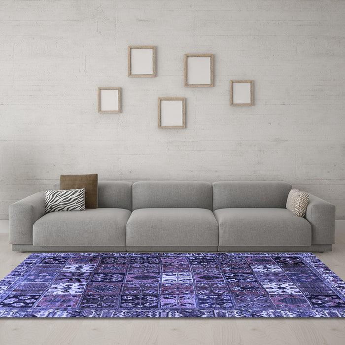 Machine Washable Persian Blue Traditional Rug in a Living Room, wshtr4131blu