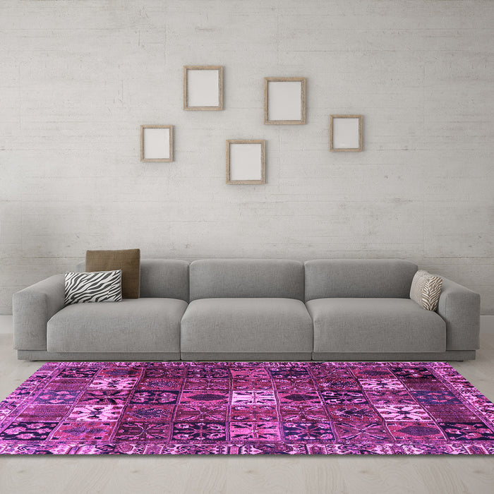 Machine Washable Persian Purple Traditional Area Rugs in a Living Room, wshtr4131pur