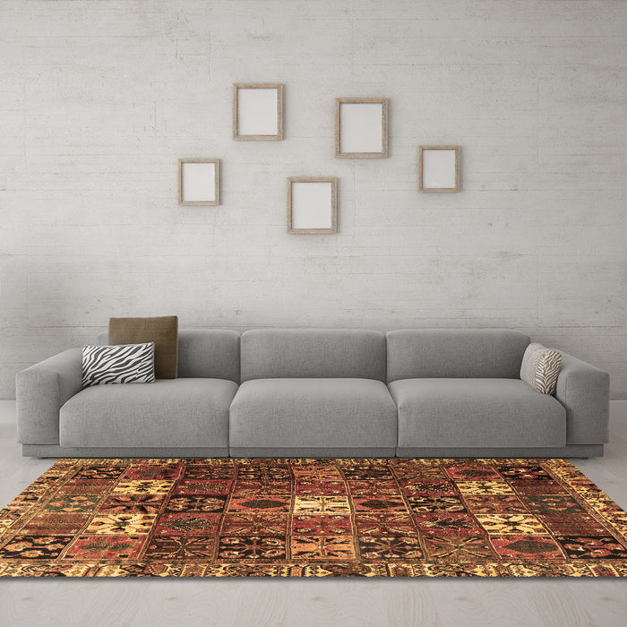 Machine Washable Persian Brown Traditional Rug in a Living Room,, wshtr4131brn