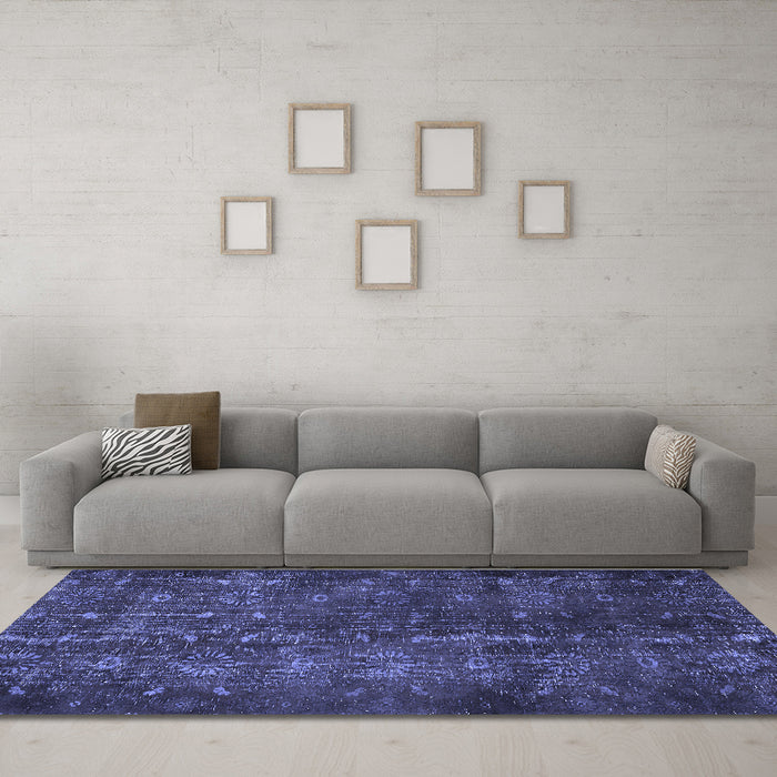 Machine Washable Persian Blue Traditional Rug in a Living Room, wshtr4134blu