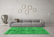Machine Washable Persian Green Traditional Area Rugs in a Living Room,, wshtr4135grn