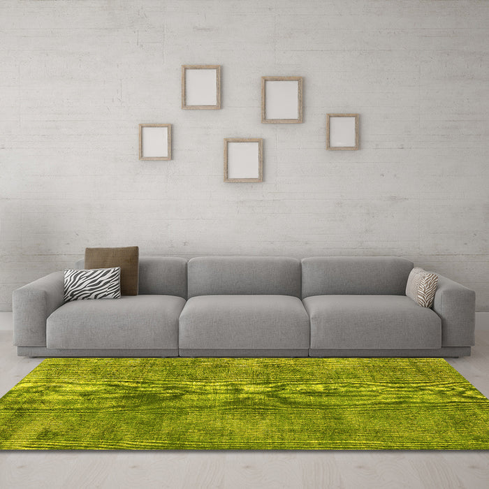 Machine Washable Persian Yellow Traditional Rug in a Living Room, wshtr4135yw