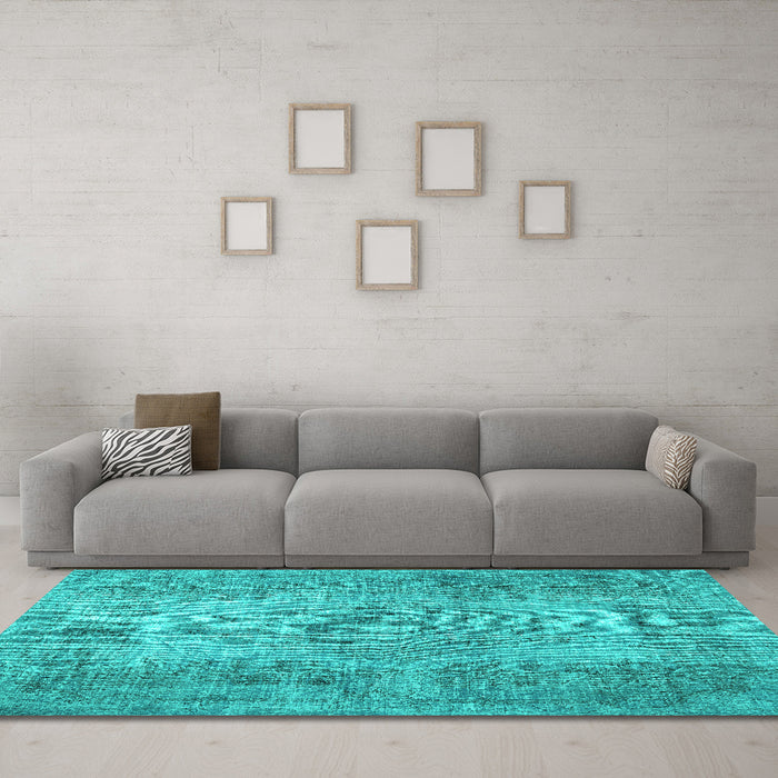 Machine Washable Persian Turquoise Traditional Area Rugs in a Living Room,, wshtr4136turq