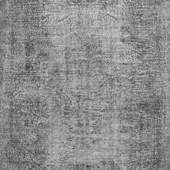 Serging Thickness of Machine Washable Persian Gray Traditional Rug, wshtr4136gry