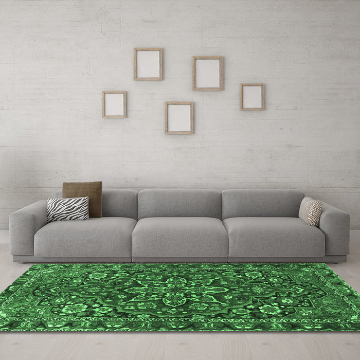 Machine Washable Persian Emerald Green Traditional Area Rugs in a Living Room,, wshtr4137emgrn
