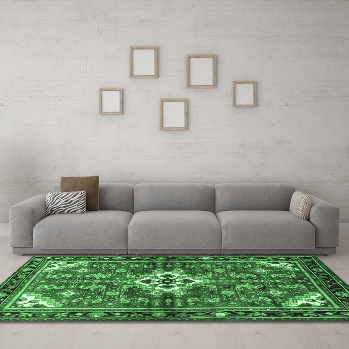 Machine Washable Persian Emerald Green Traditional Area Rugs in a Living Room,, wshtr4138emgrn