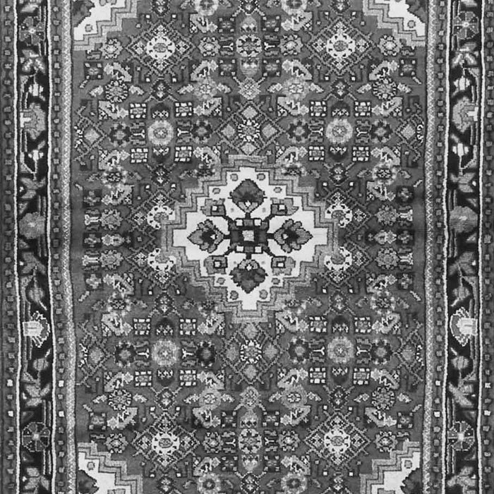 Serging Thickness of Machine Washable Persian Gray Traditional Rug, wshtr4138gry