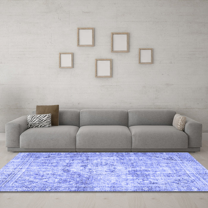Machine Washable Persian Blue Traditional Rug in a Living Room, wshtr4140blu
