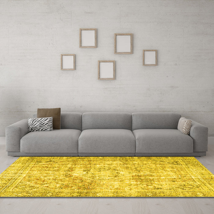 Machine Washable Persian Yellow Traditional Rug in a Living Room, wshtr4140yw