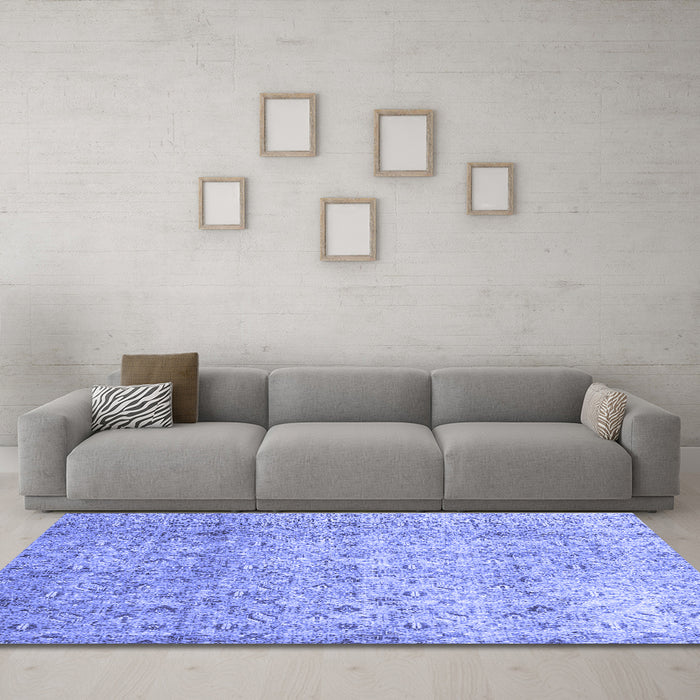 Machine Washable Persian Blue Traditional Rug in a Living Room, wshtr4141blu