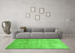 Machine Washable Persian Green Traditional Area Rugs in a Living Room,, wshtr4141grn