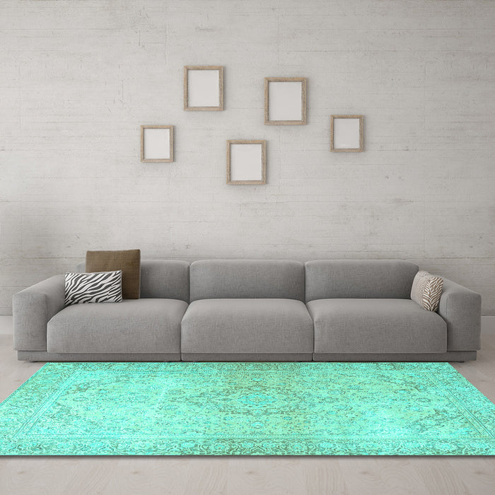 Machine Washable Persian Turquoise Traditional Area Rugs in a Living Room,, wshtr4142turq