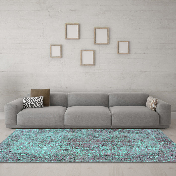 Machine Washable Persian Turquoise Traditional Area Rugs in a Living Room,, wshtr4147turq