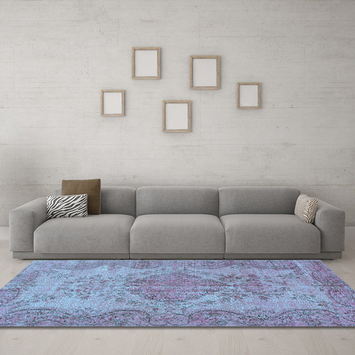 Machine Washable Persian Light Blue Traditional Rug in a Living Room, wshtr4147lblu