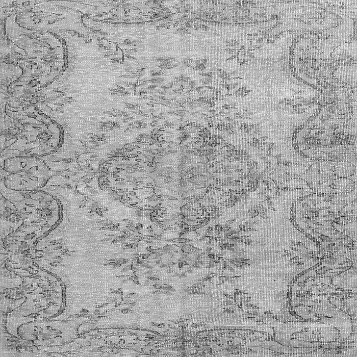 Round Machine Washable Persian Gray Traditional Rug, wshtr4147gry