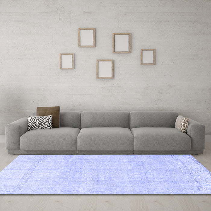 Machine Washable Persian Blue Traditional Rug in a Living Room, wshtr4148blu