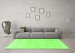 Machine Washable Persian Green Traditional Area Rugs in a Living Room,, wshtr4148grn