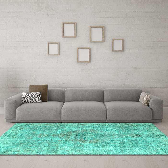 Machine Washable Persian Turquoise Traditional Area Rugs in a Living Room,, wshtr4152turq
