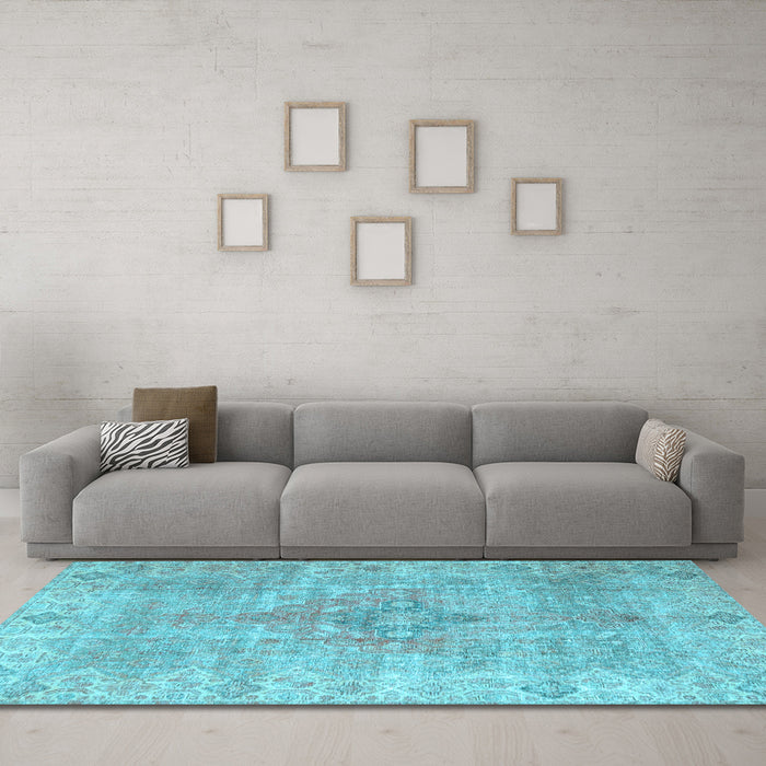 Machine Washable Persian Light Blue Traditional Rug in a Living Room, wshtr4152lblu