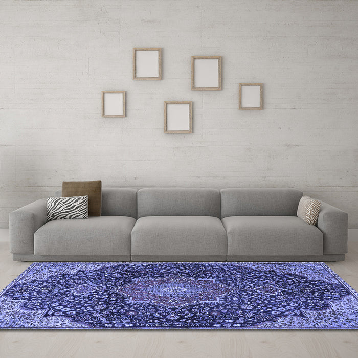 Machine Washable Medallion Blue Traditional Rug in a Living Room, wshtr4157blu