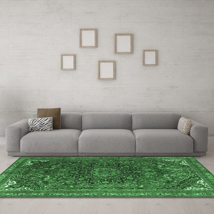 Machine Washable Medallion Emerald Green Traditional Area Rugs in a Living Room,, wshtr4158emgrn