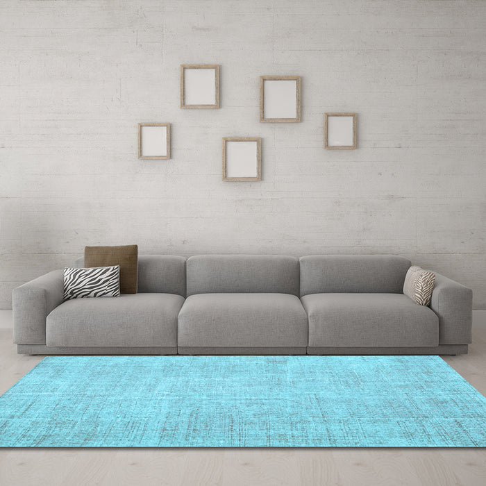 Machine Washable Persian Light Blue Traditional Rug in a Living Room, wshtr4159lblu