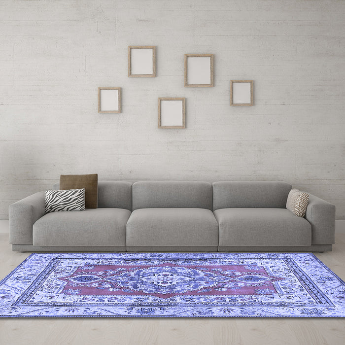 Machine Washable Persian Blue Traditional Rug in a Living Room, wshtr4160blu