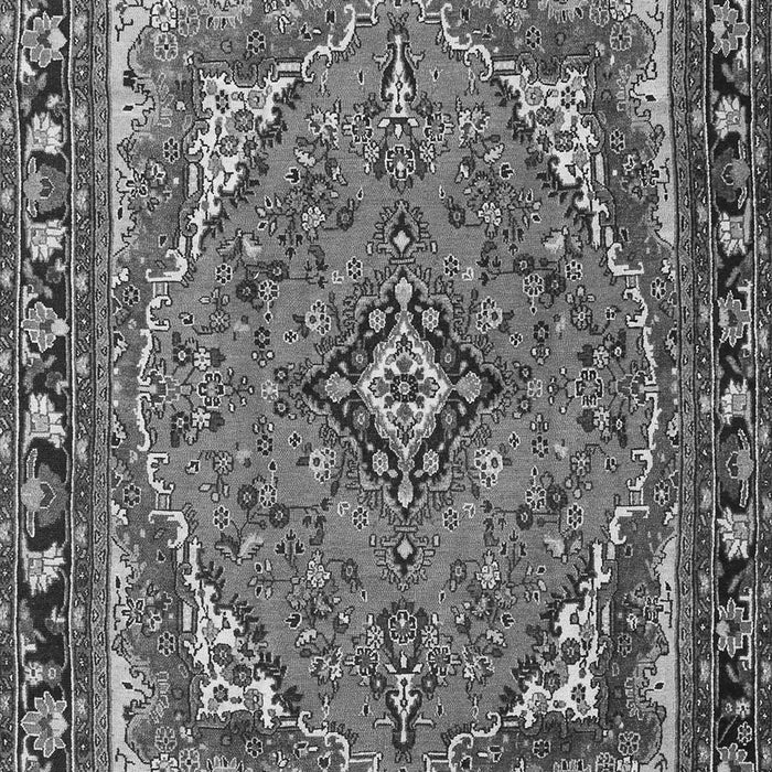 Serging Thickness of Machine Washable Persian Gray Traditional Rug, wshtr4162gry