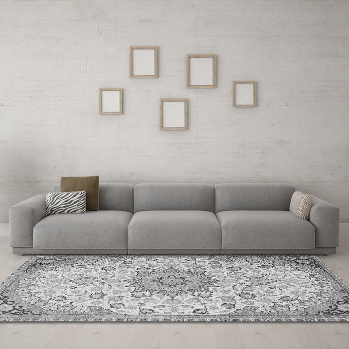 Machine Washable Medallion Gray Traditional Rug in a Living Room,, wshtr4163gry