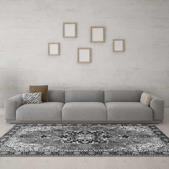 Machine Washable Medallion Gray Traditional Rug in a Living Room,, wshtr4166gry