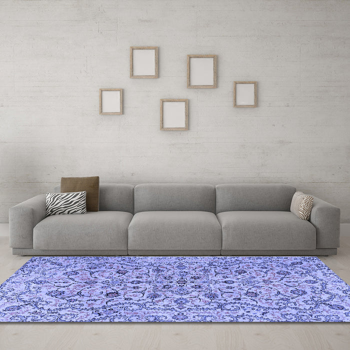 Machine Washable Persian Blue Traditional Rug in a Living Room, wshtr4170blu