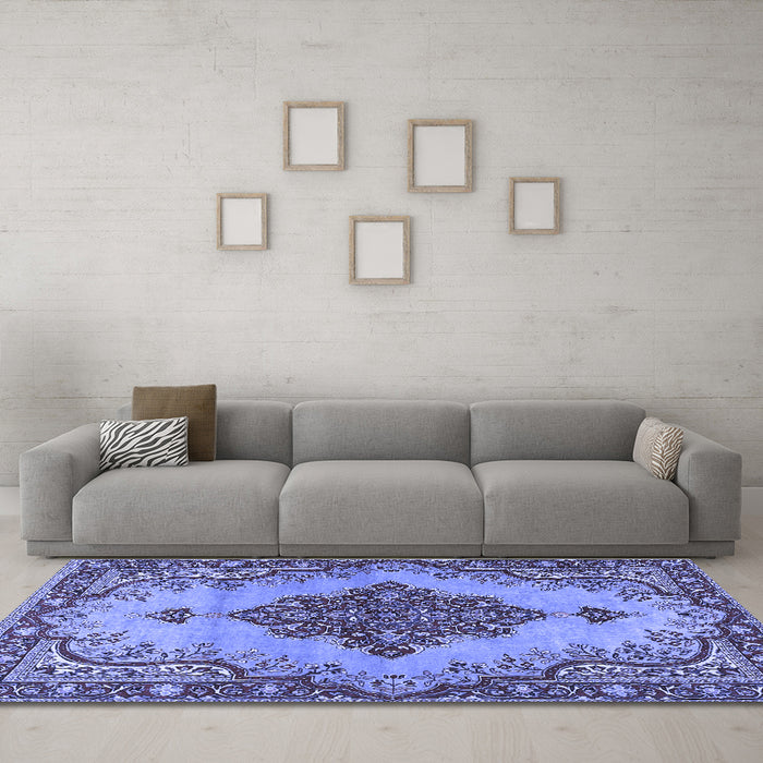 Machine Washable Medallion Blue Traditional Rug in a Living Room, wshtr4171blu