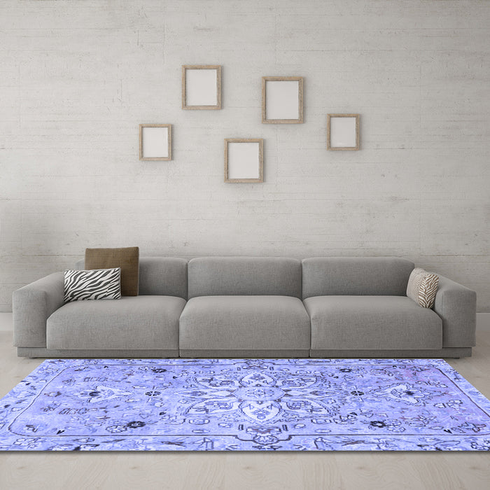 Machine Washable Persian Blue Traditional Rug in a Living Room, wshtr4173blu