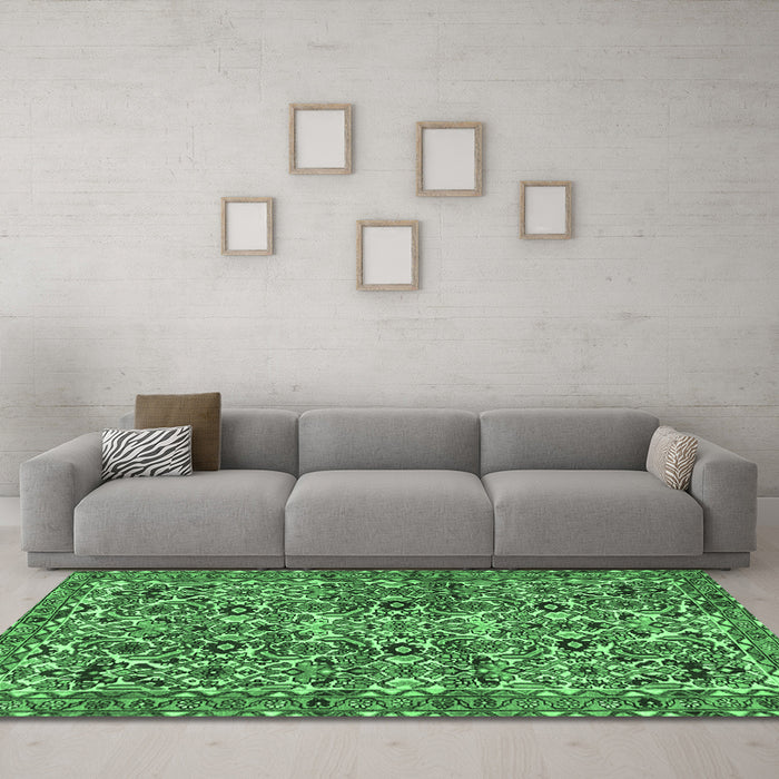 Machine Washable Persian Emerald Green Traditional Area Rugs in a Living Room,, wshtr4174emgrn