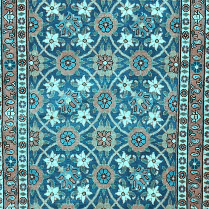 Machine Washable Persian Light Blue Traditional Rug, wshtr4175lblu