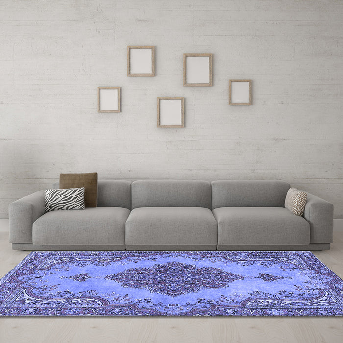 Machine Washable Persian Blue Traditional Rug in a Living Room, wshtr4176blu