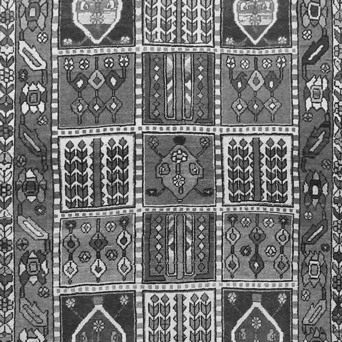 Serging Thickness of Machine Washable Persian Gray Traditional Rug, wshtr4177gry