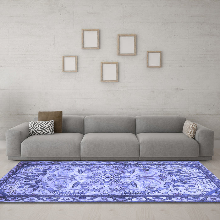 Machine Washable Persian Blue Traditional Rug in a Living Room, wshtr4178blu