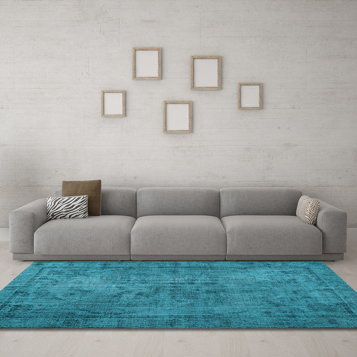 Machine Washable Persian Light Blue Traditional Rug in a Living Room, wshtr4181lblu