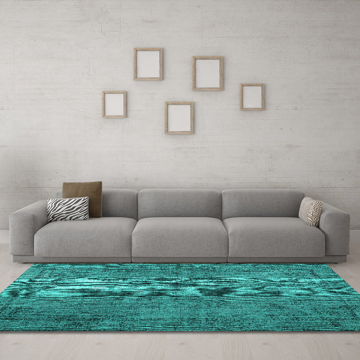 Machine Washable Persian Turquoise Traditional Area Rugs in a Living Room,, wshtr4181turq
