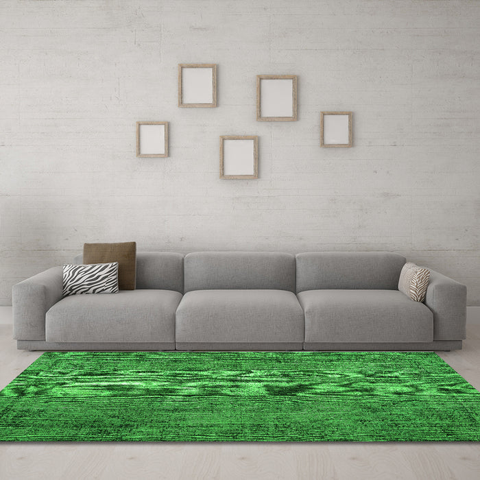Machine Washable Persian Green Traditional Area Rugs in a Living Room,, wshtr4181grn